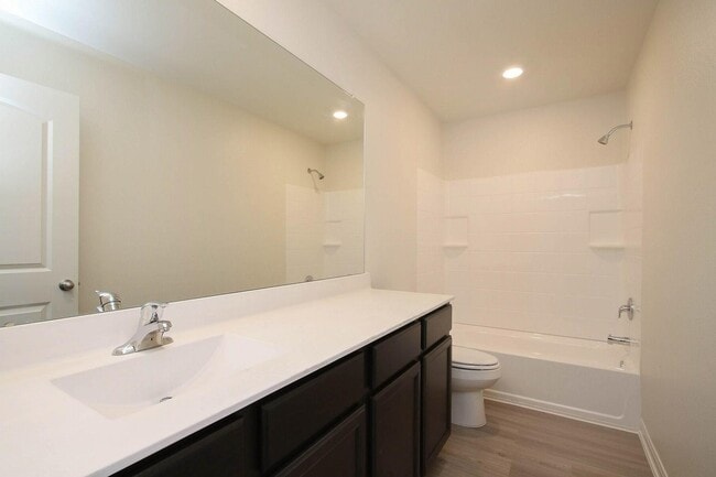 Building Photo - 432 Elaine Vly Dr
