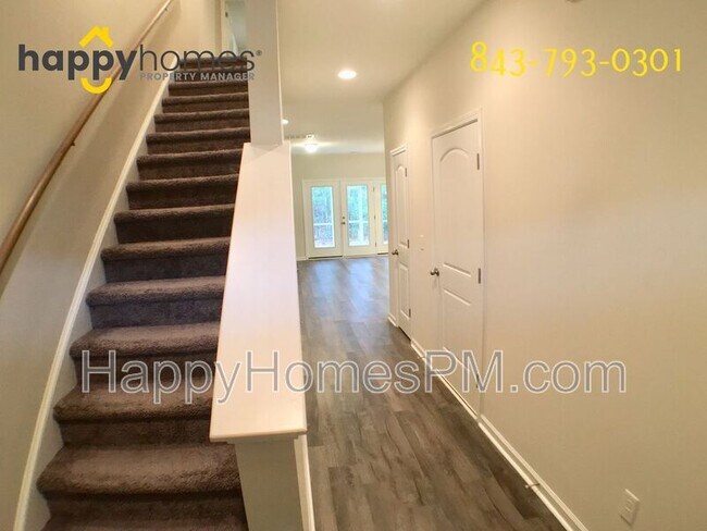 Foto del edificio - 230 Buchanan Cir