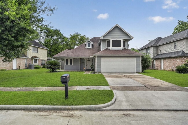 Photo - "Charming 3-Bed Oasis with Modern Touches & Granite Elegance in Houston!" Apartment