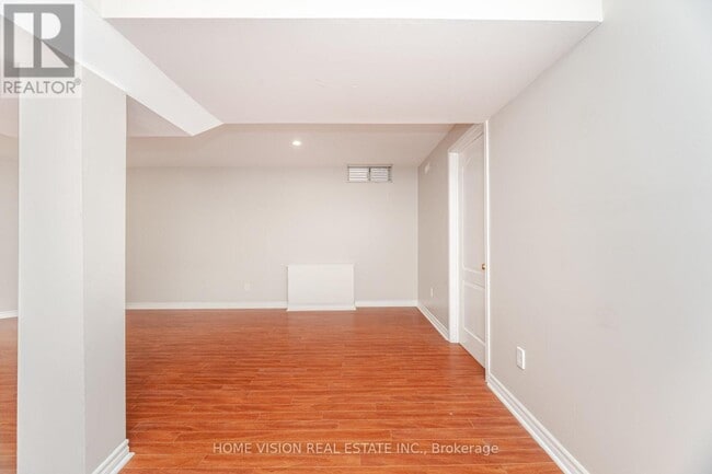 Building Photo - 799 Silverthorn Mill Ave