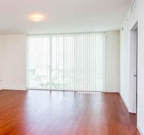 Building Photo - 350 W Flagler St