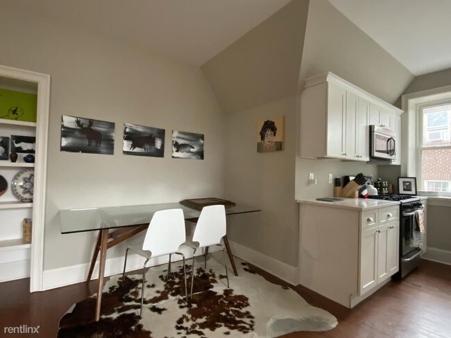 Foto del edificio - 115 Carpenter Ln