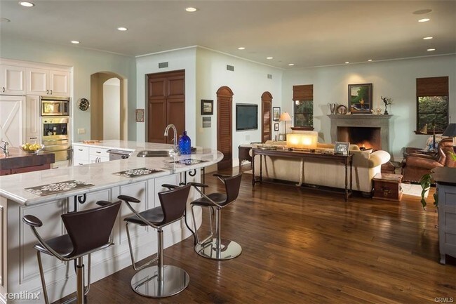 Foto del edificio - 6 br, 2 bath House - 18905 Evening Breeze Cir