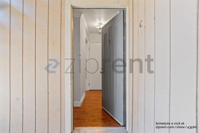 Foto del edificio - 2131 Northwood Cir