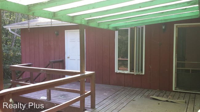 Building Photo - 4 br, 2 bath House - 204 New Center Drive