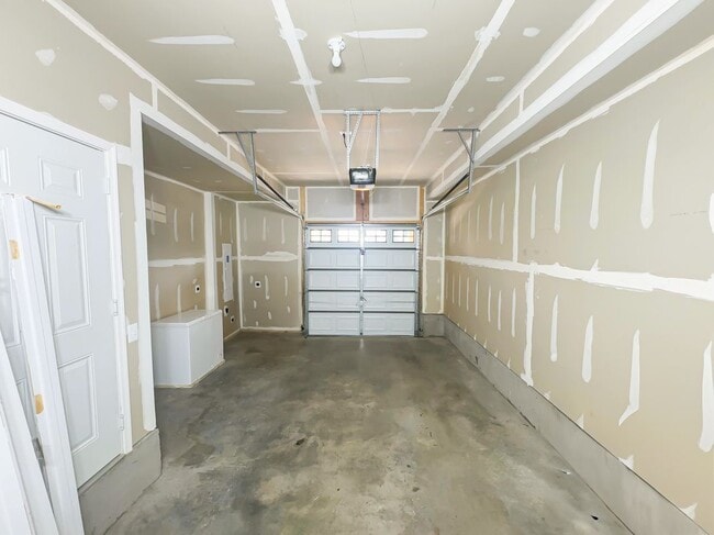 Building Photo - 4805 Vista Green Ln