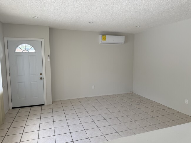 Building Photo - 141 Marguerita Ave