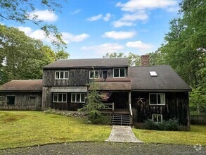 Building Photo - 166 Harvey Rd