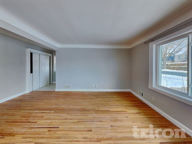 Foto del edificio - 4010 Monroe St NE