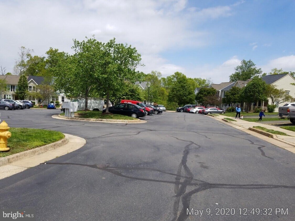 9591 Scales Pl, Bristow, VA 20136 Townhouse for Rent in Bristow, VA