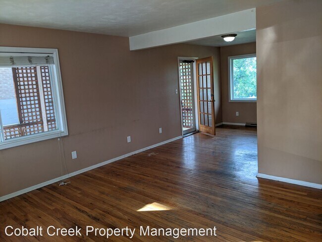 Building Photo - 6 br, 2 bath House - 405 Ford St