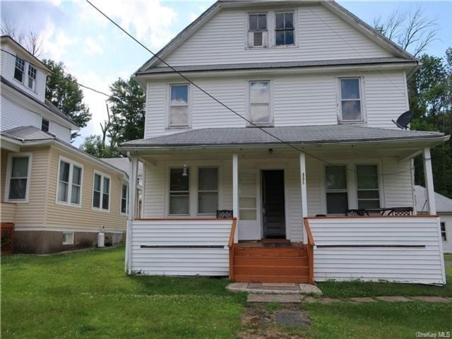 Primary Photo - 331 Main St