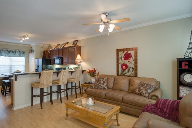 Foto del edificio - 3 Bed, 3 Bath Condo in Gateway Villas for ...