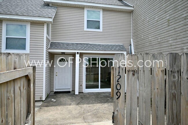 Foto del edificio - 1209 Quail Lake Blvd