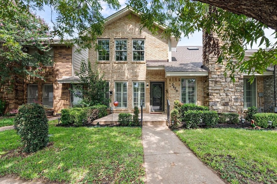 Foto principal - 2429 St Gregory St