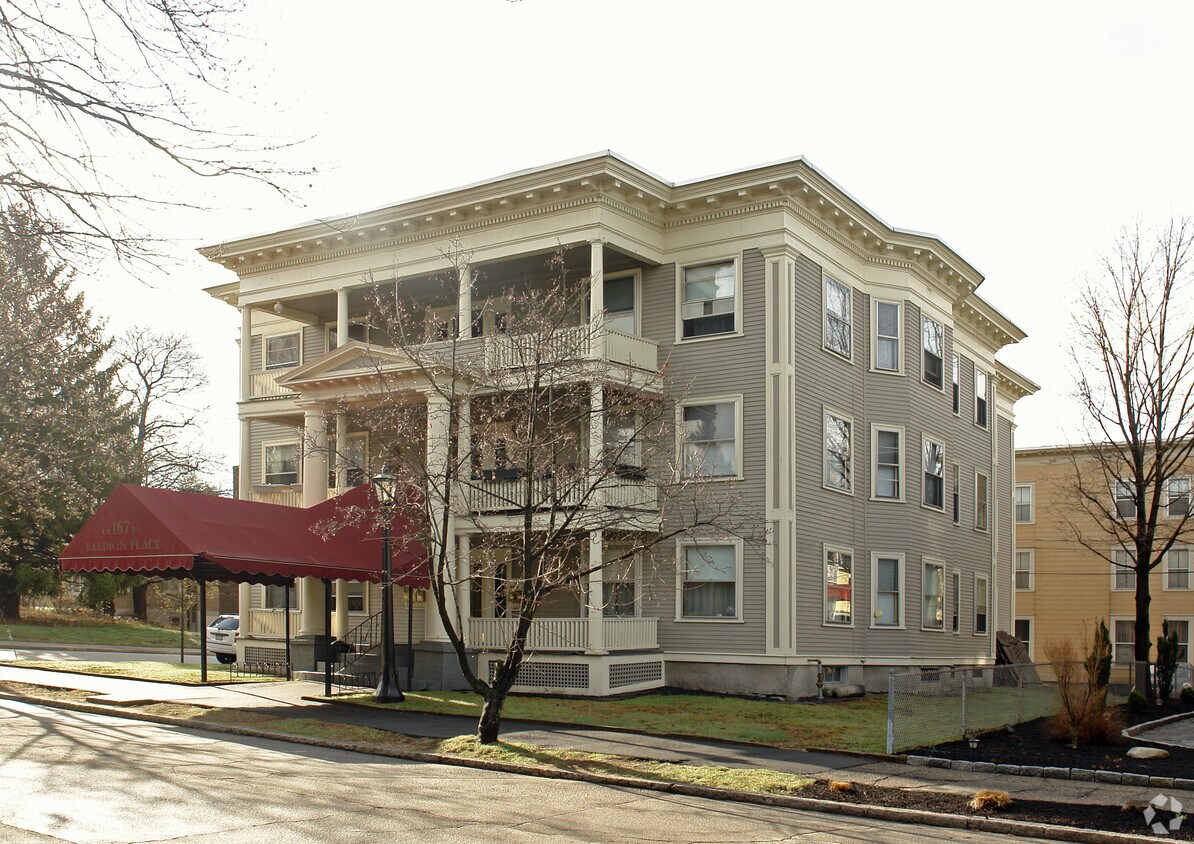 Building Photo - 167 Myrtle Way