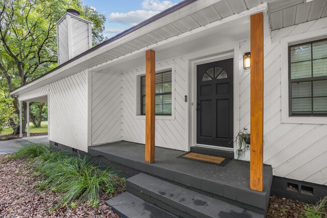 Building Photo - Jack and Shelby Taylor