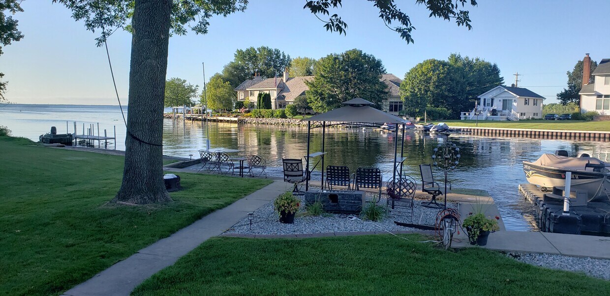 703 Sunset Beach Rd, Suamico, WI 54173 House Rental in Suamico, WI