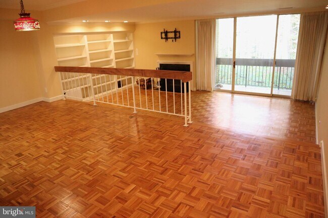 Foto del edificio - 4940 Sentinel Dr