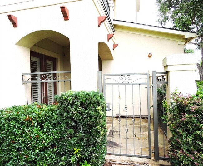 Foto del edificio - 14 Sweetwater Ct