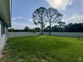 Building Photo - 37 Sawfish Ct