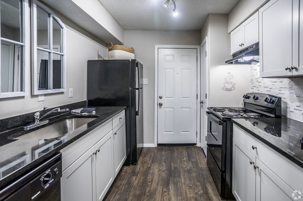 Primary Photo - Azure Place Apartments