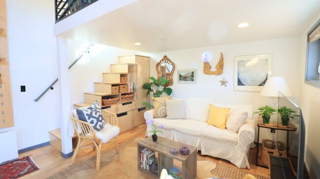 Foto del edificio - ! Bed 1 Bath Tiny Home