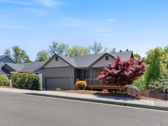 Foto del edificio - Spacious 4 bedroom home in Dayton