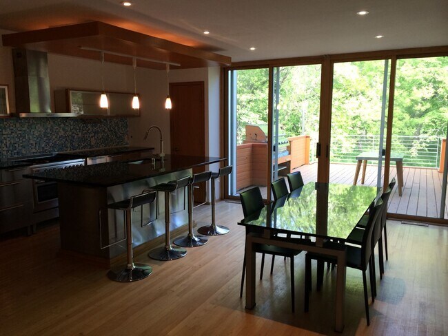 Foto del edificio - Welcome Home to Your Dream House in Glendale!