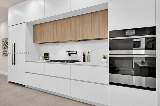 Foto del edificio - 920 NE 17th Ave