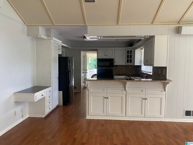 Foto del edificio - 122 Camille Cir