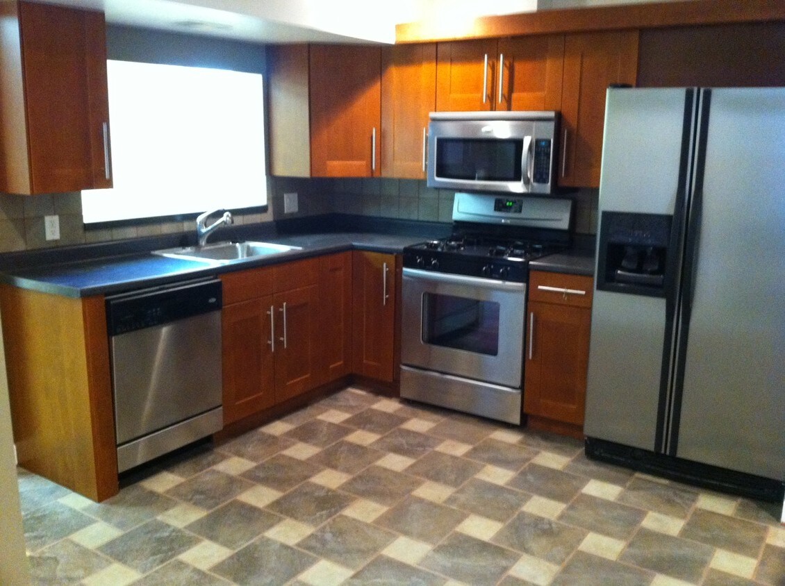 Primary Photo - 2314 S Fern St