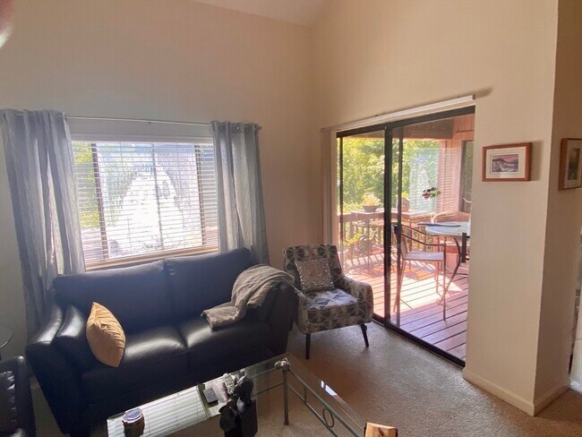 Foto del edificio - 215 Trailside Way