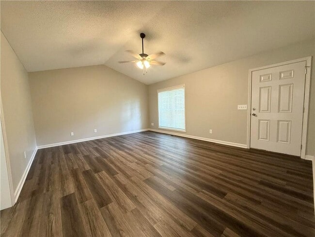 Building Photo - 2538 Ben Higgins Rd