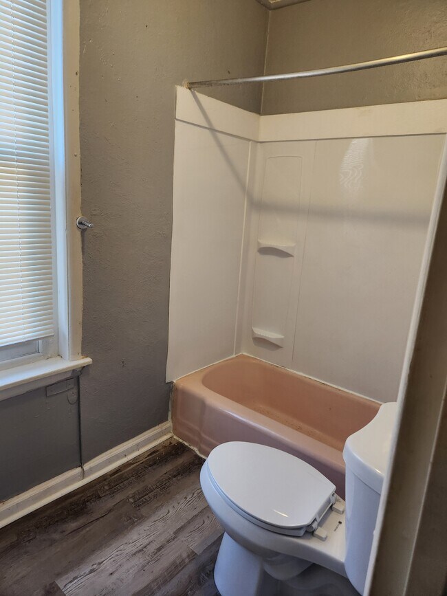 Foto del edificio - 916 N 6th St