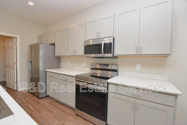 Building Photo - 920 Montgomery Ln