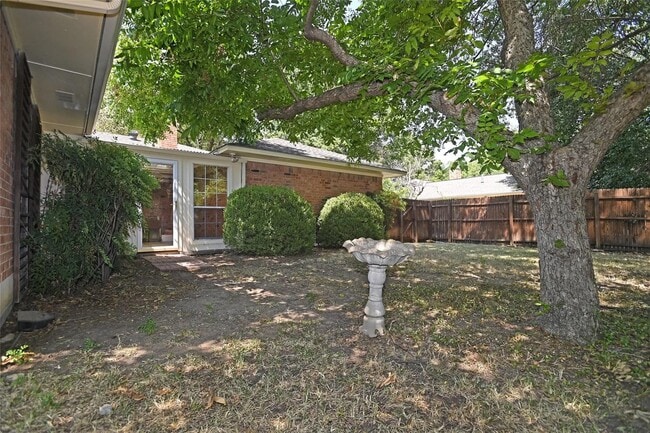 Photo - 711 Northridge St House