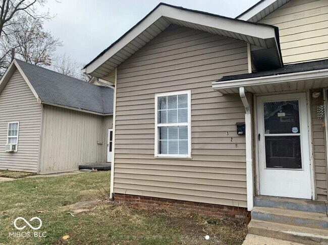 Foto del edificio - 328 W 40th St