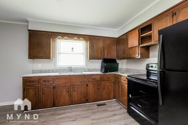 Foto del edificio - 3624 Somerset Dr