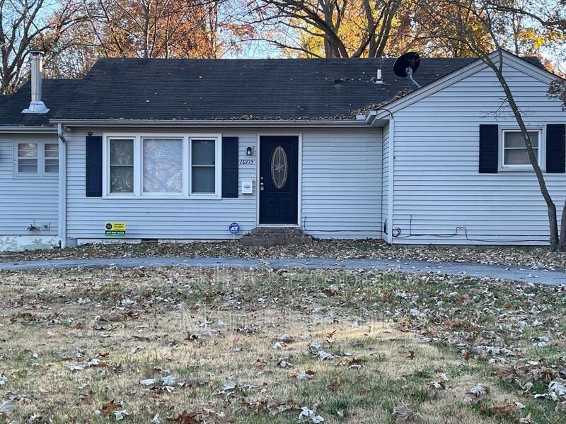 Primary Photo - 10715 E Sheley Rd