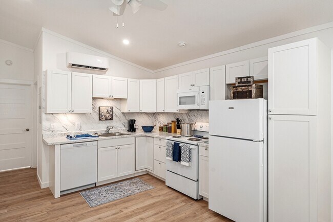 Foto del edificio - 720 Pritchett Ln