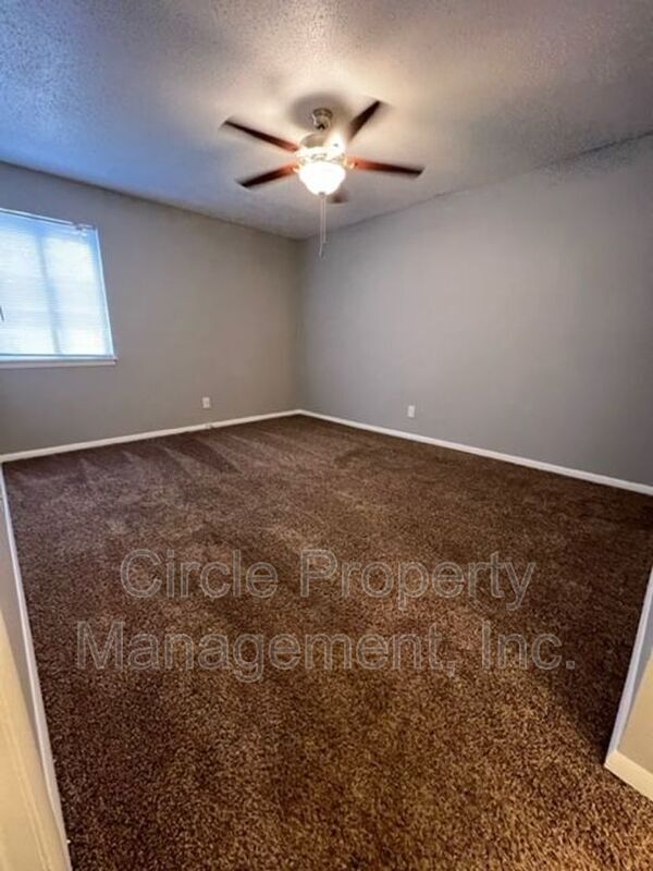 Building Photo - 4017 Hunters Ridge Dr SW