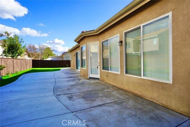 Building Photo - 26730 Trafalgar Way