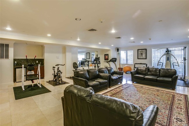 Foto del edificio - 171 Great Neck Rd