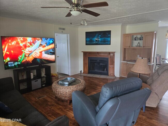 Foto del edificio - 2115 Bent Oak Ct