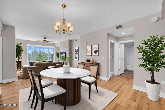 Building Photo - 4803 N Woodmere Fairway