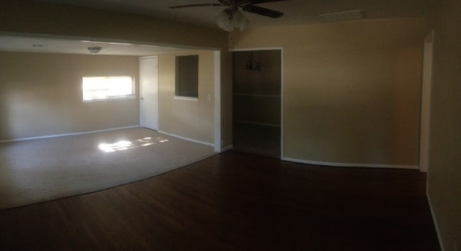 Foto del edificio - 1517 Windsor Way