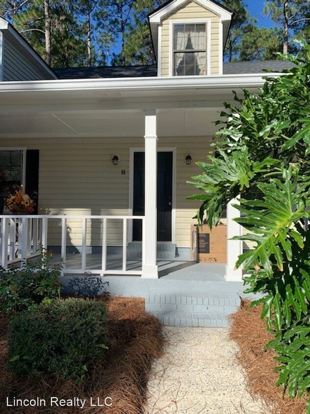 Primary Photo - 2 br, 2 bath House - 2098 S. Sherwood Drive B