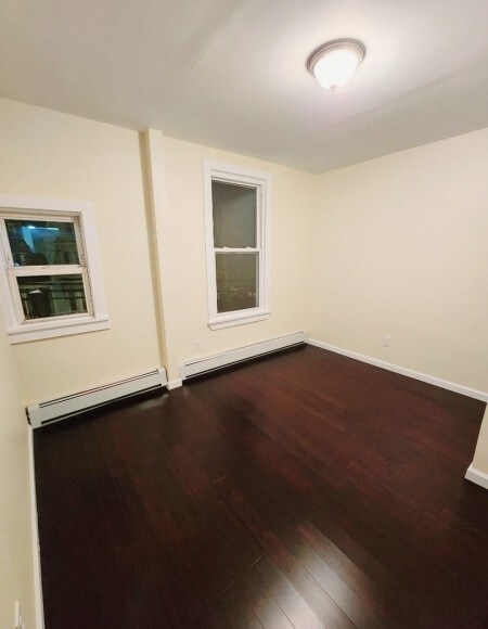 Foto del edificio - 350 13th Ave