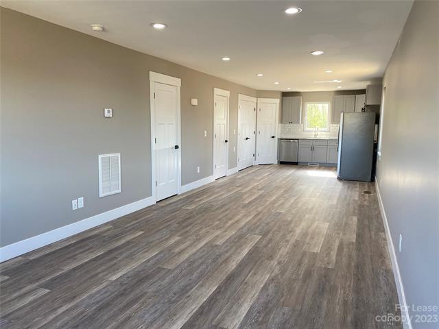 Building Photo - 397 Roper Dr